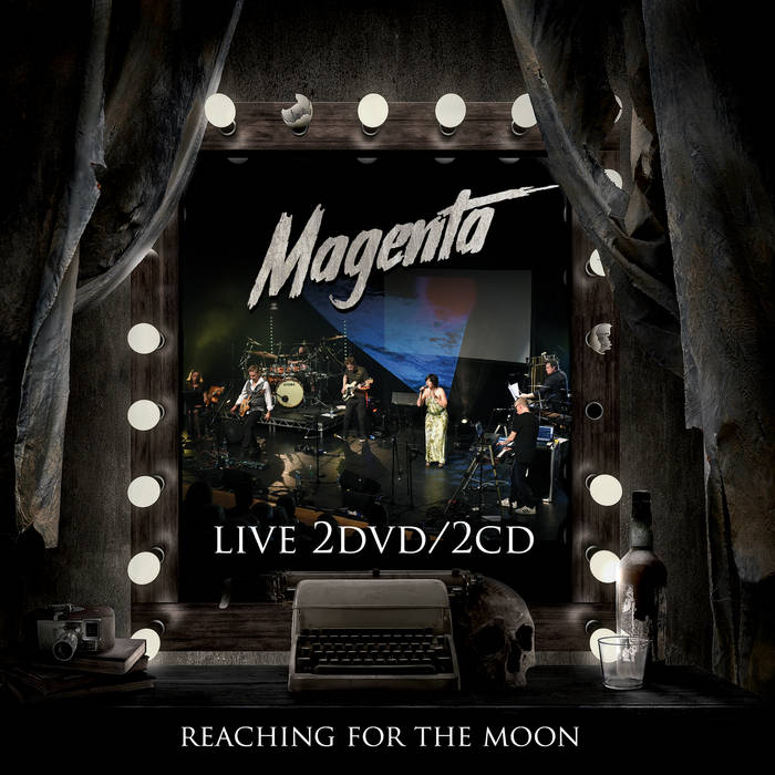Reaching For The Moon (Live CD X 2) - MAGENTA
